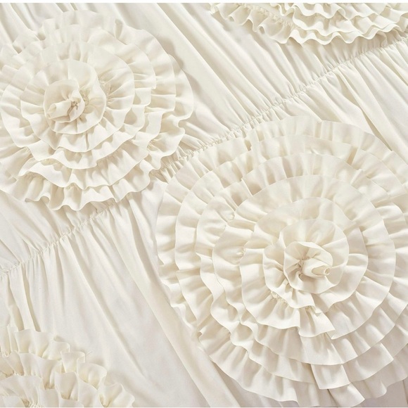 NEW Anthro Ivory Beige 3D Floral Queen / King Boho Comforter Bedding & Sham Set - Picture 7 of 8